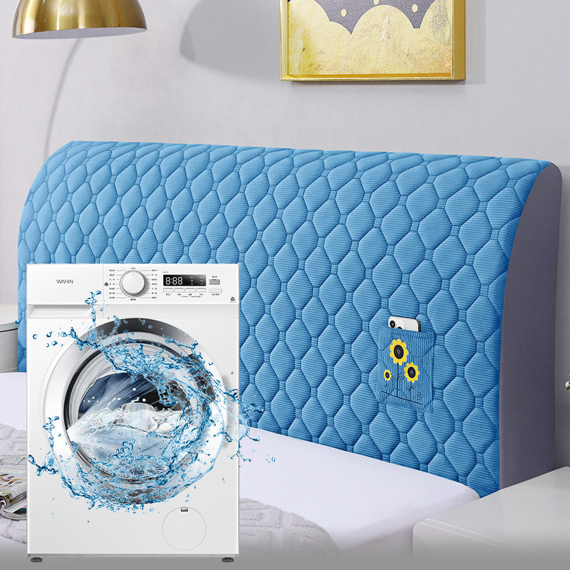 Pružný polstrovaný poťah na čelo postele